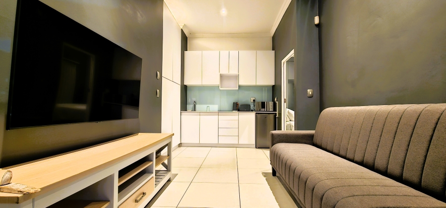 7 Bedroom Property for Sale in Country Club Western Cape